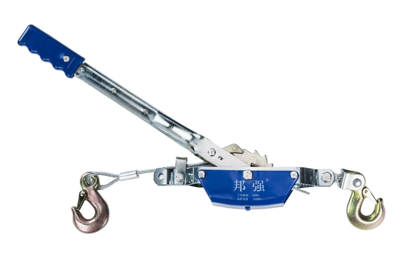 Wire rope tensioner